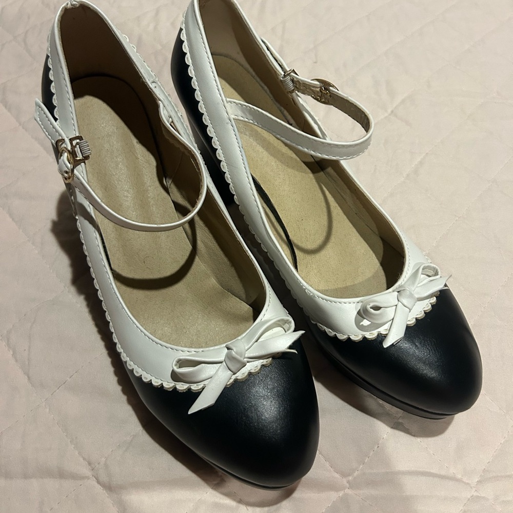 Elegant Pixie Cove Black and White Mary Jane Shoes